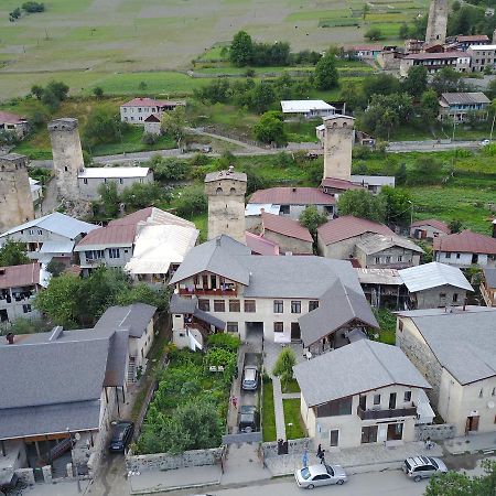 N&N Guest House Mestia Ngoại thất bức ảnh