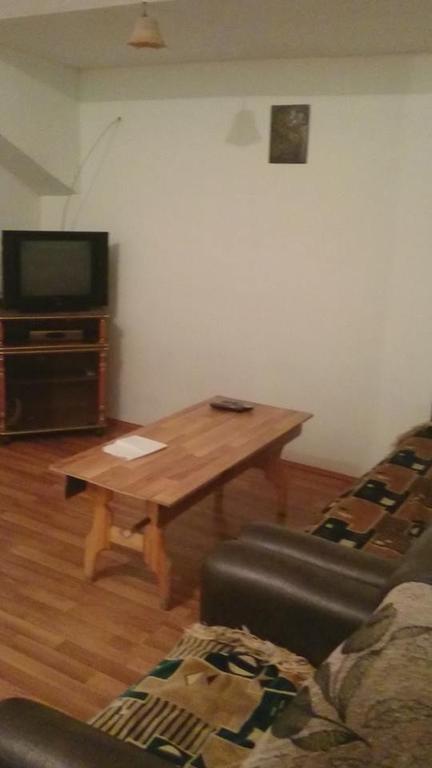 N&N Guest House Mestia Ngoại thất bức ảnh