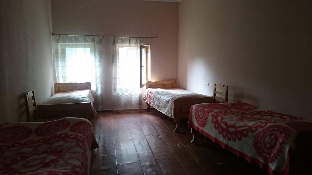 N&N Guest House Mestia Ngoại thất bức ảnh